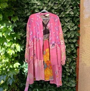 Kantha Bae illuminous dress!